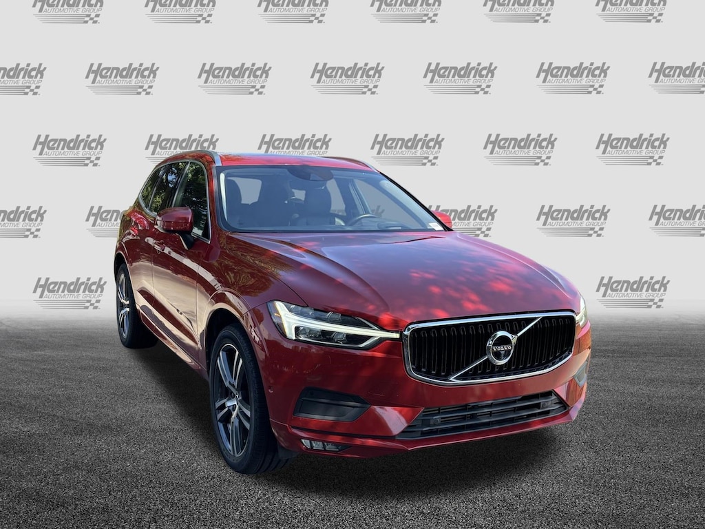 Used 2019 Volvo XC60 Momentum SUV