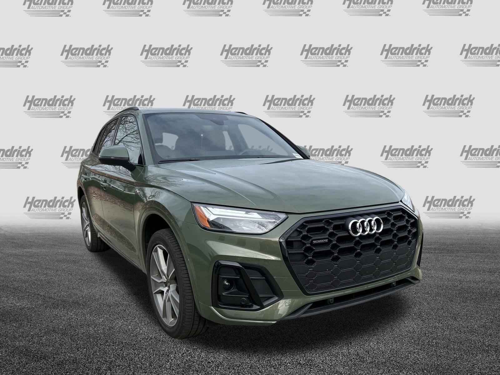 2025 Audi Q5 S line Premium photo 2