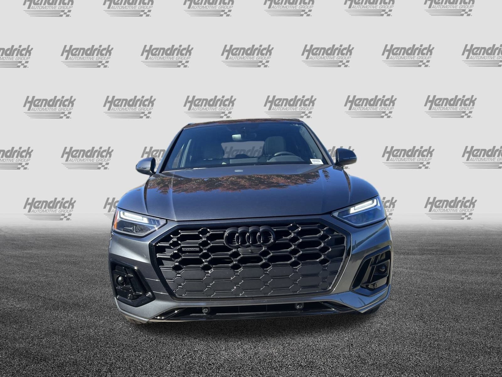 2024 Audi Q5 S line Premium Plus photo 2