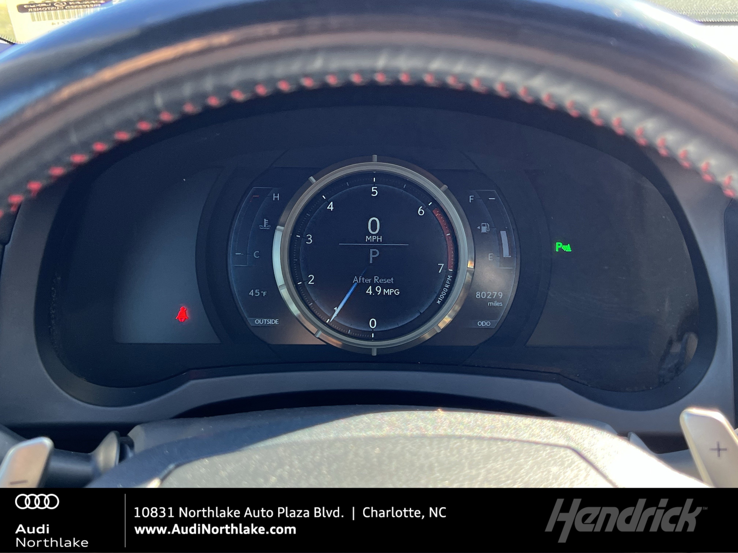 2017 Lexus RC 200t's photo