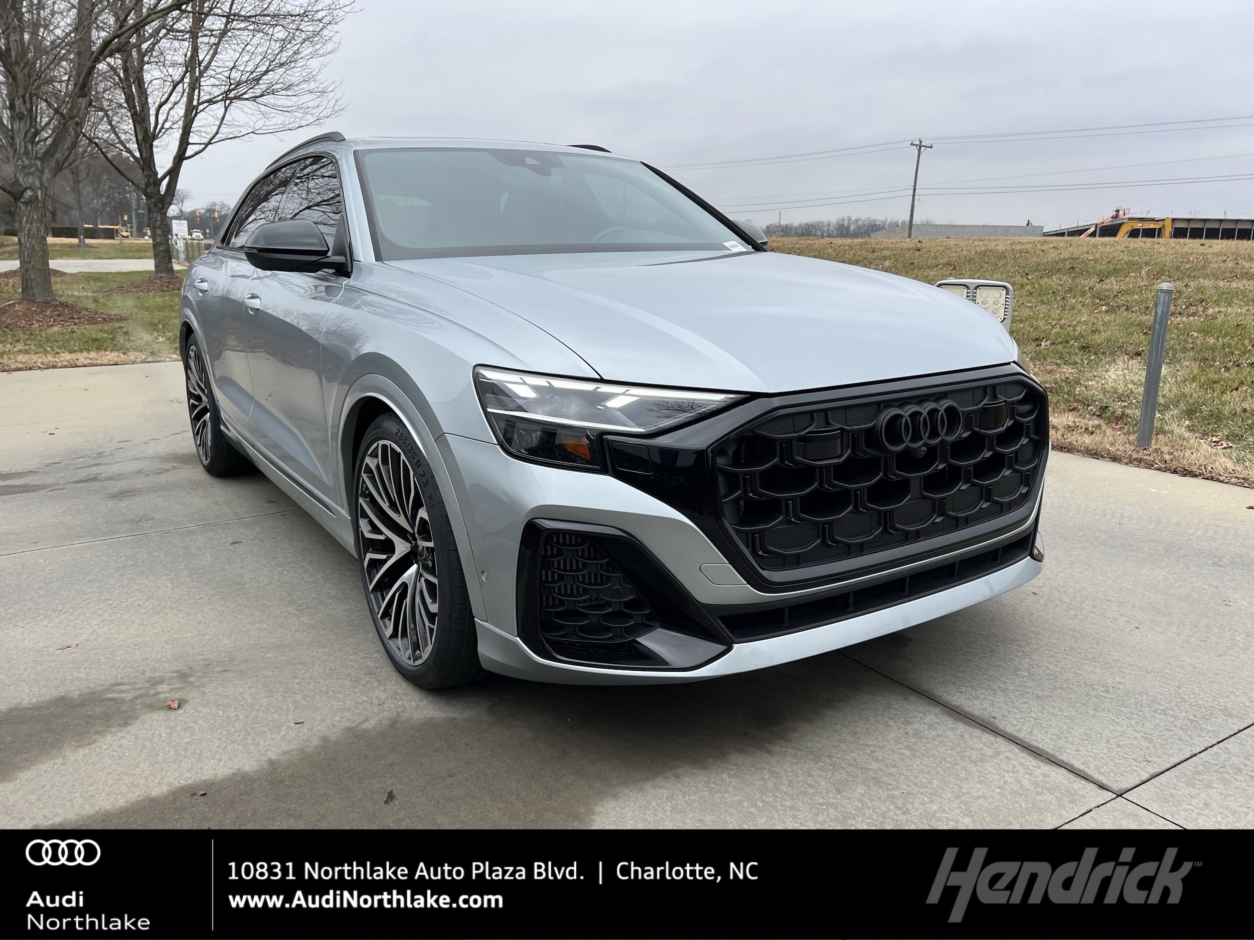 2024 Audi SQ8 Premium Plus's photo
