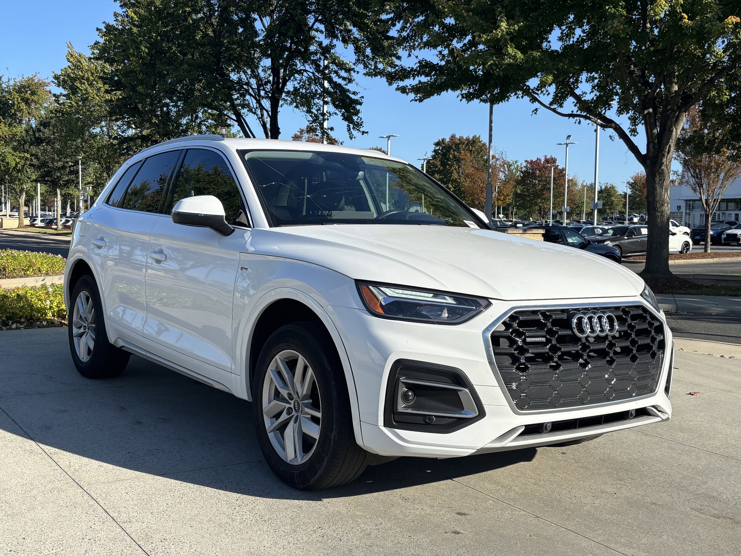 2023 Audi Q5 S line Premium photo 2