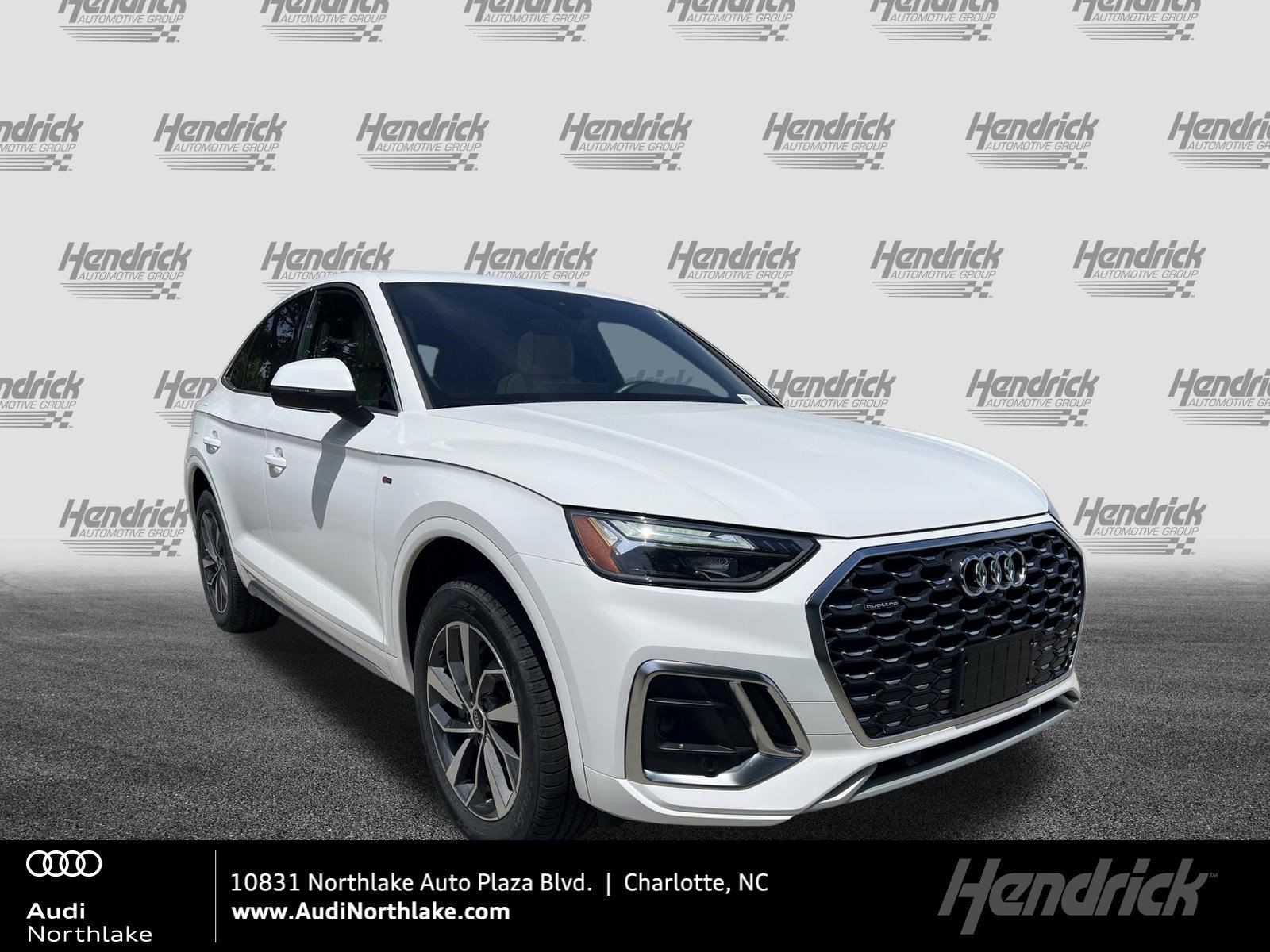 2023 Audi Q5 Sportback 45 Premium Plus's photo