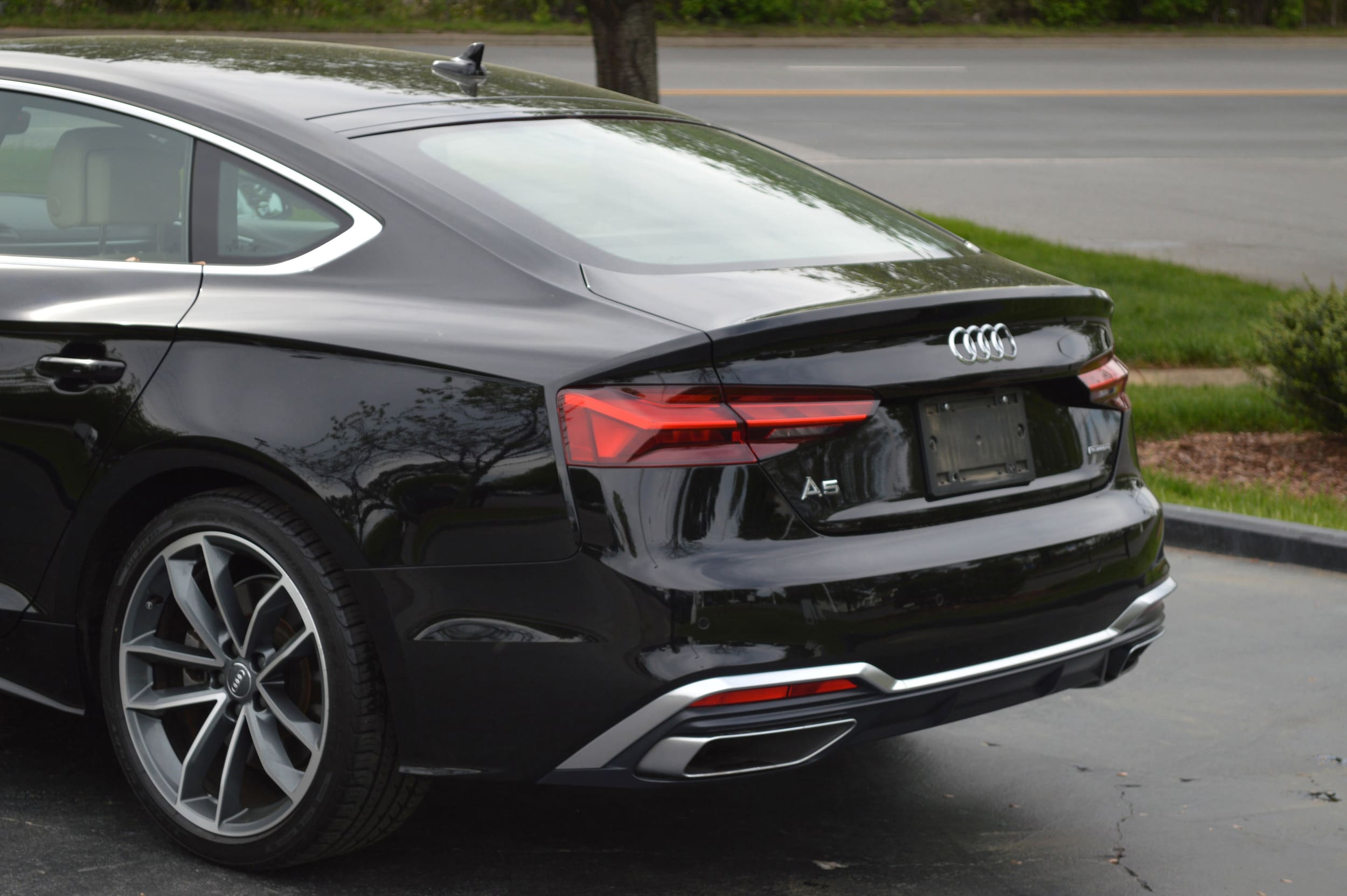 2021 Audi A5 Sportback S line Premium Plus photo 2