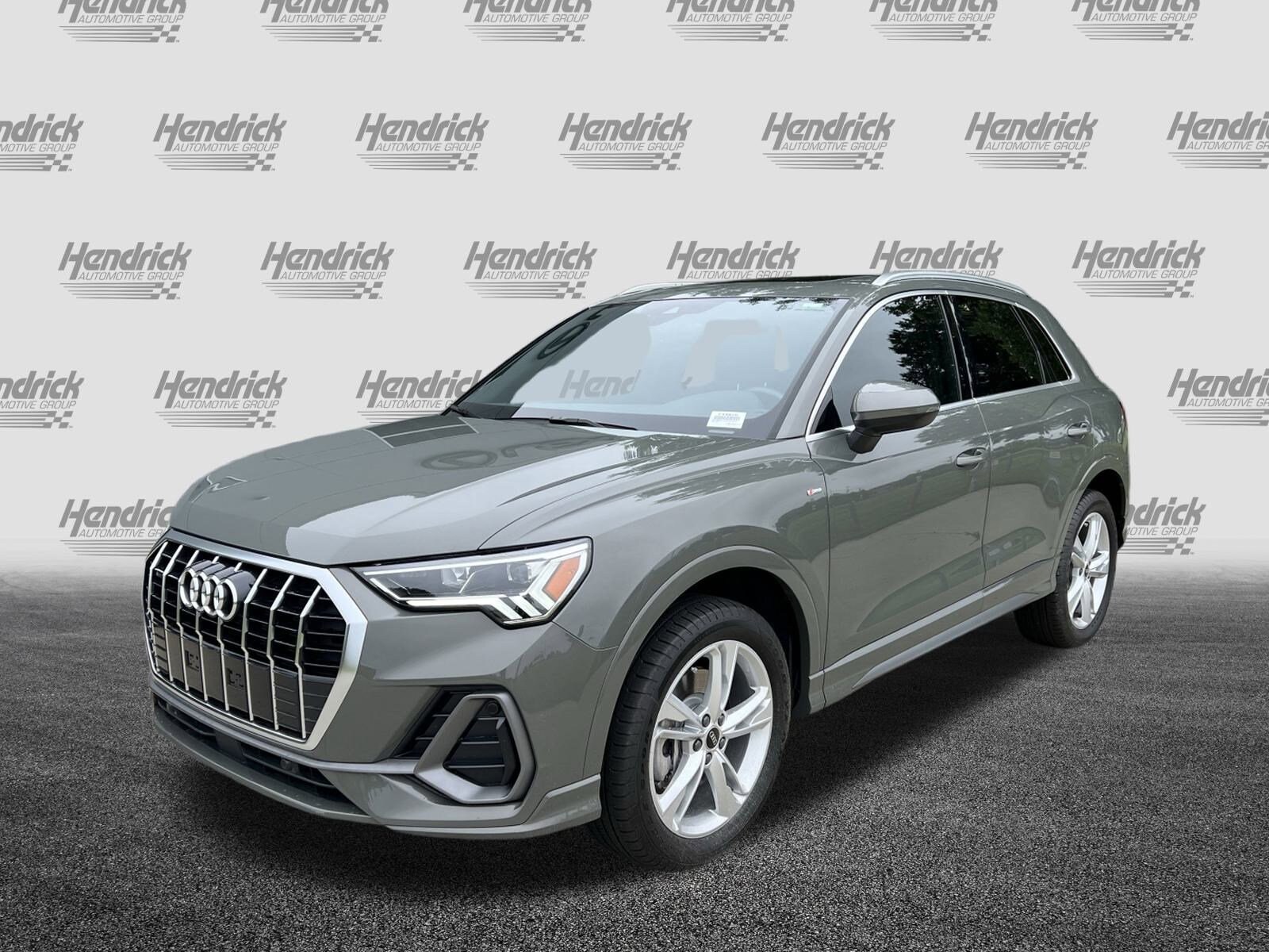 2024 Audi Q3 45 TFSI S line Premium photo 3