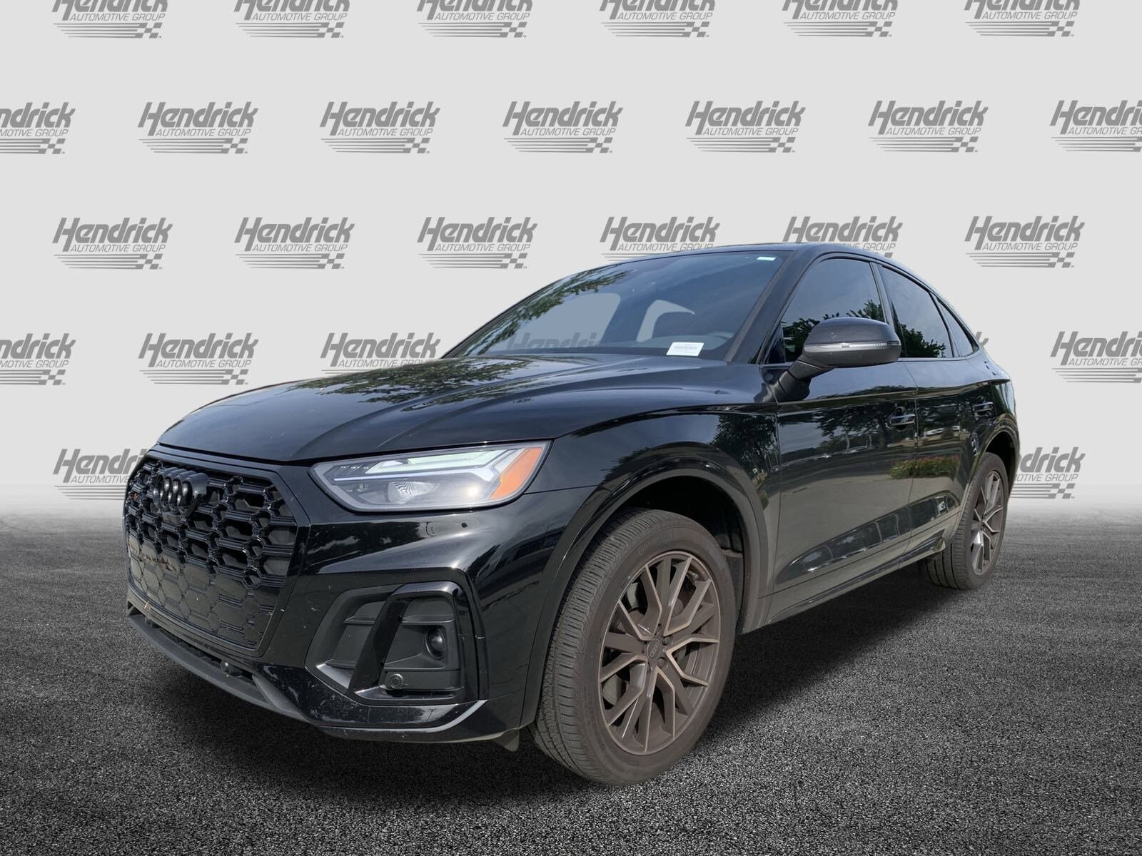2023 Audi SQ5 Premium Plus photo 2