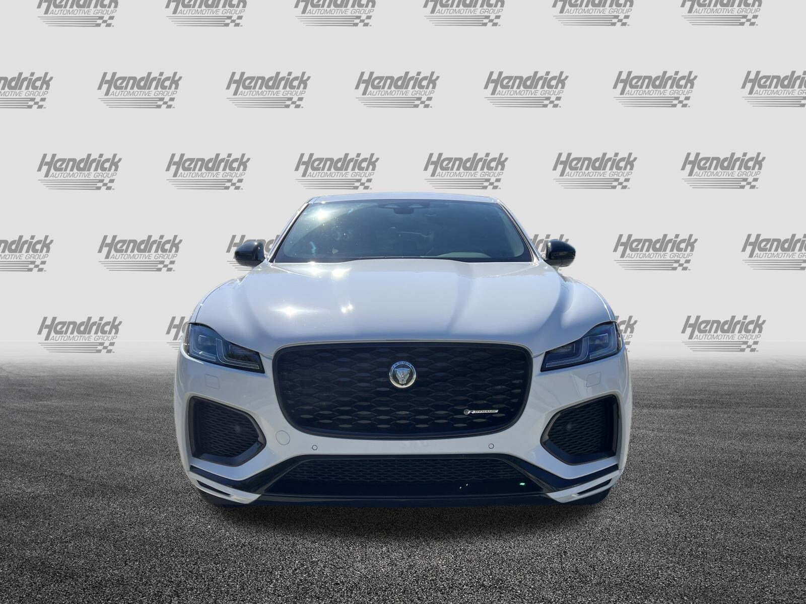 2024 Jaguar F-PACE P250 R-Dynamic S photo 2