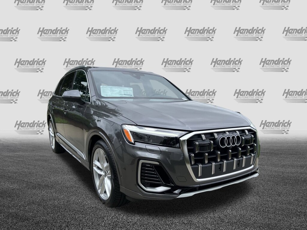 New 2025 Audi Q7 55 Premium Plus SUV