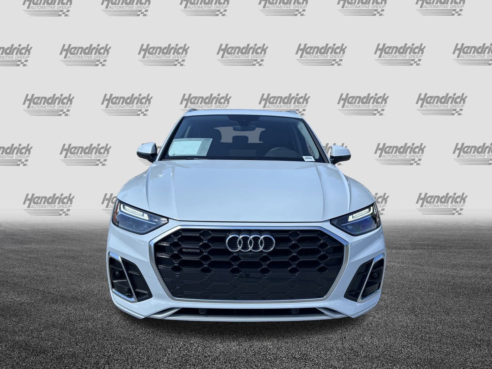 2024 Audi Q5 S line Premium Plus photo 2