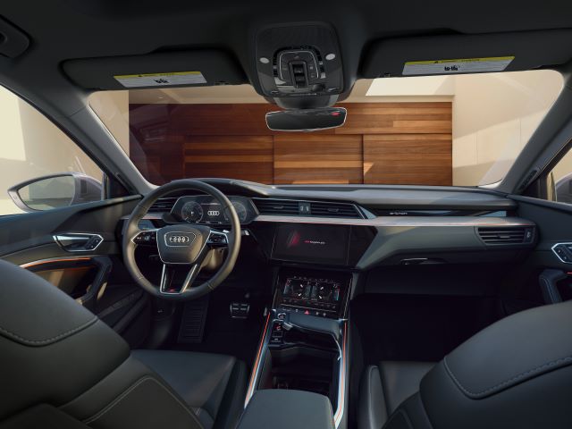 2024 Audi Q8 e-tron Dashboard