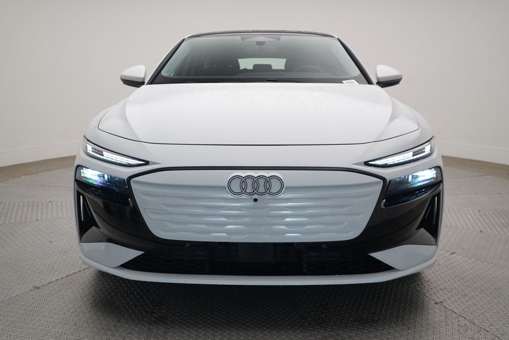 2025 Audi A6 e-tron Premium Plus photo 5