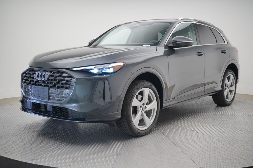 2025 Audi New Q5 Premium Plus's photo