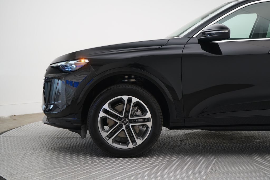 New 2026 Audi Q5 Premium SUV