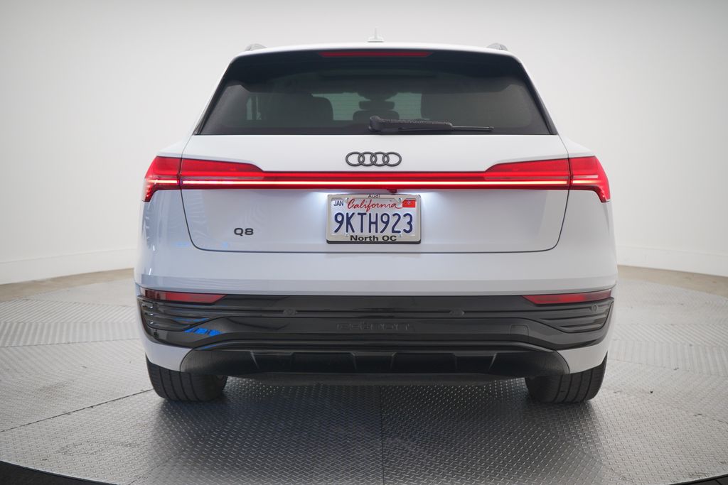 2024 Audi Q8 E-tron Premium photo 2