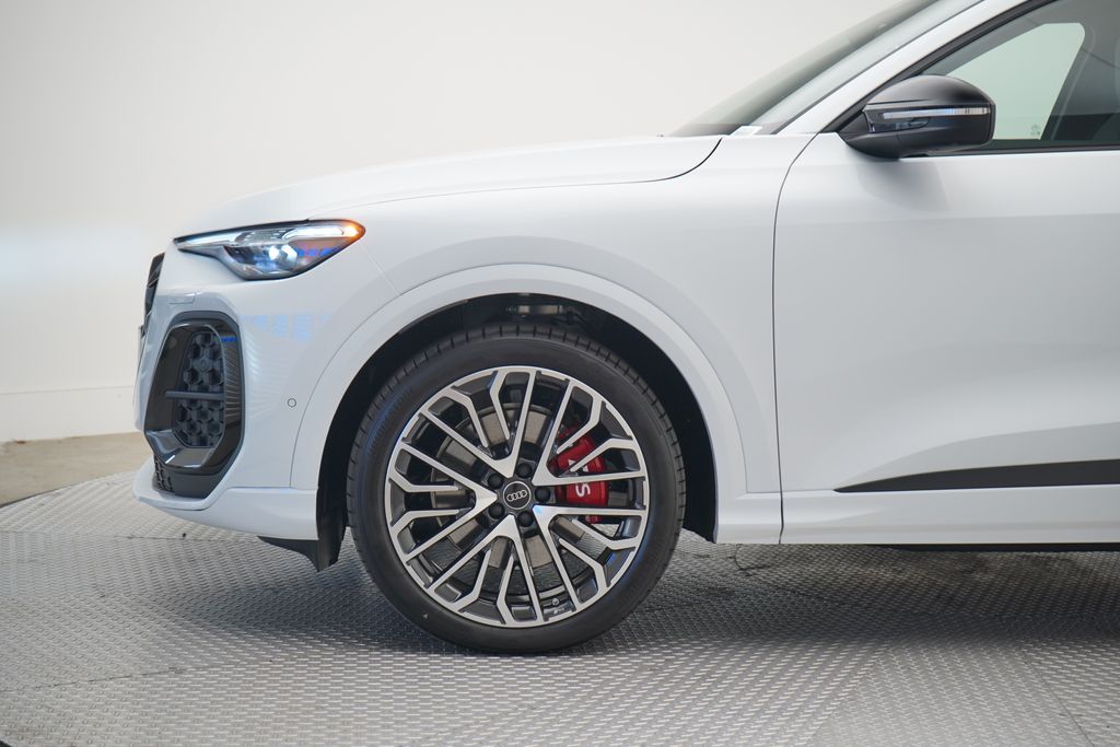 2025 Audi SQ5 Premium photo 2