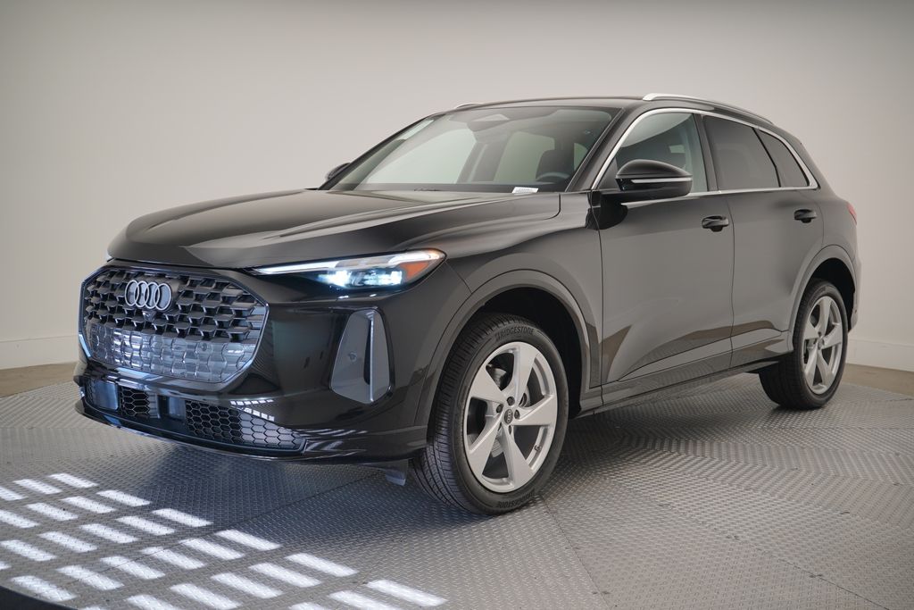 2025 Audi New Q5 Premium Plus's photo