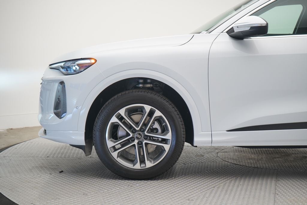 New 2025 Audi Q5 Premium Plus SUV