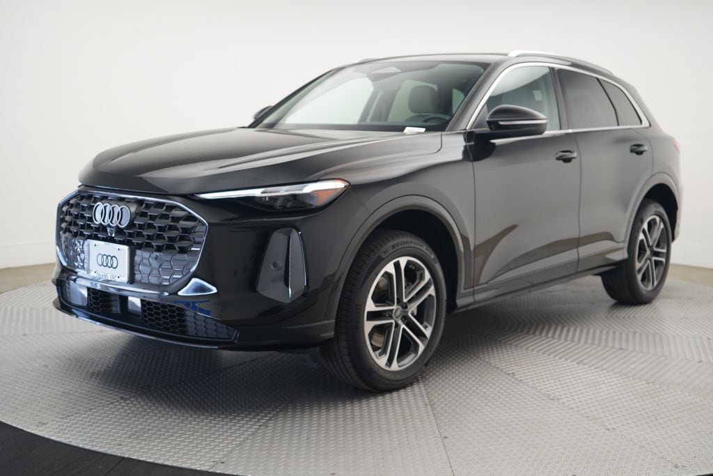 2025 Audi New Q5 Premium Plus's photo