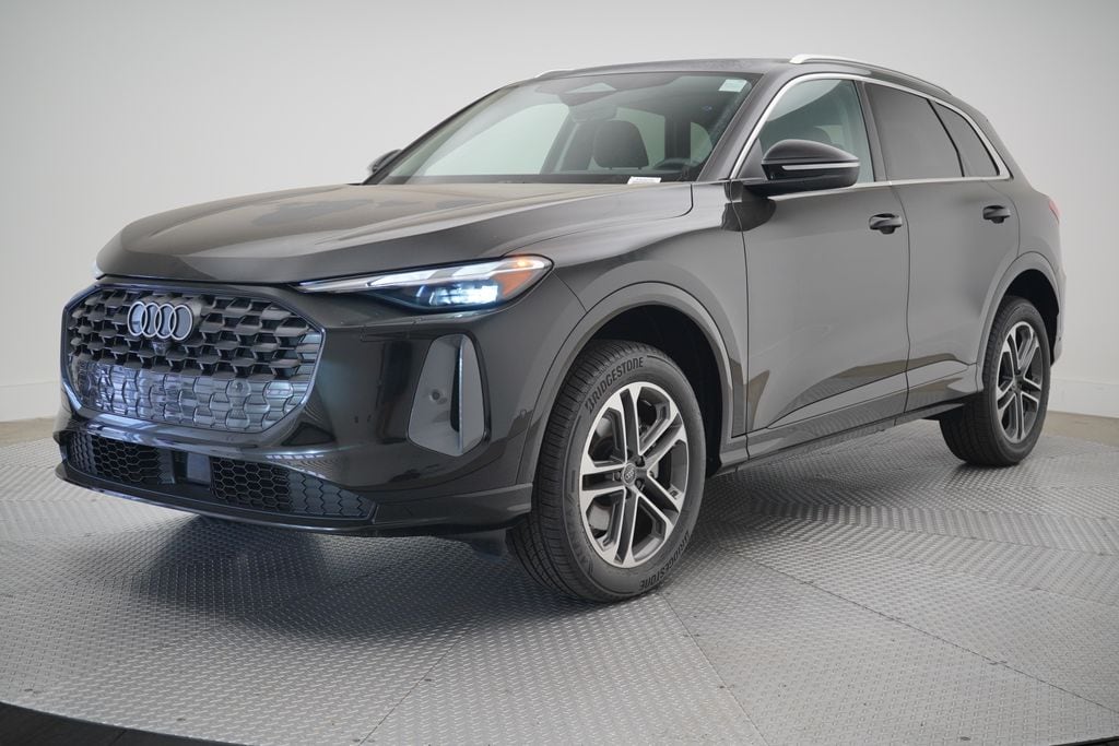 New 2025 Audi Q5 2.0T Premium SUV