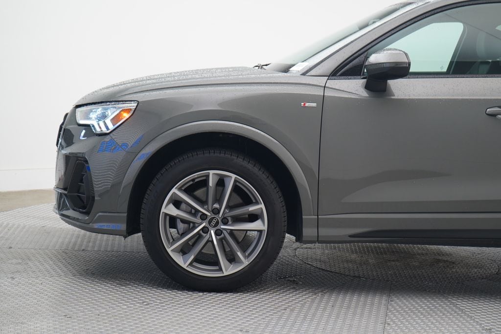 2023 Audi Q3 Premium photo 2
