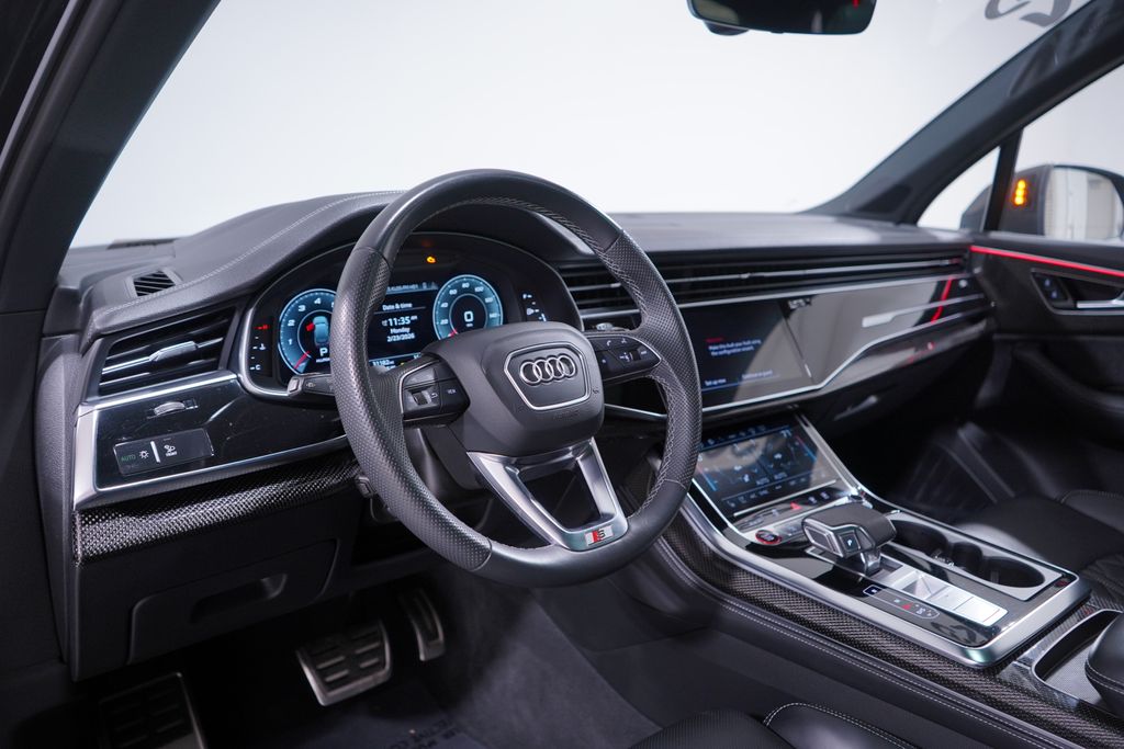 2023 Audi SQ7 Prestige photo 5