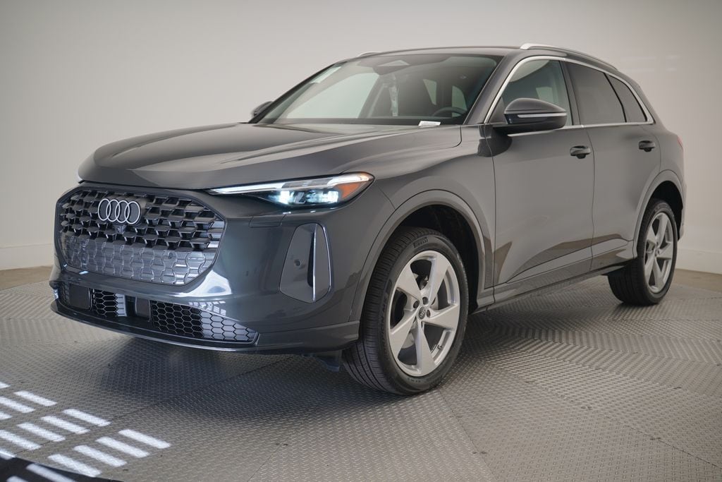 New 2025 Audi Q5 2.0T Premium SUV