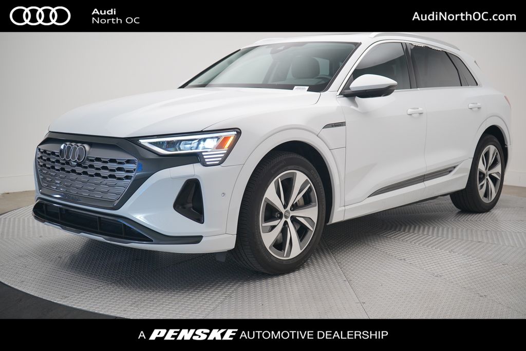 2024 Audi Q8 e-tron Premium Plus's photo