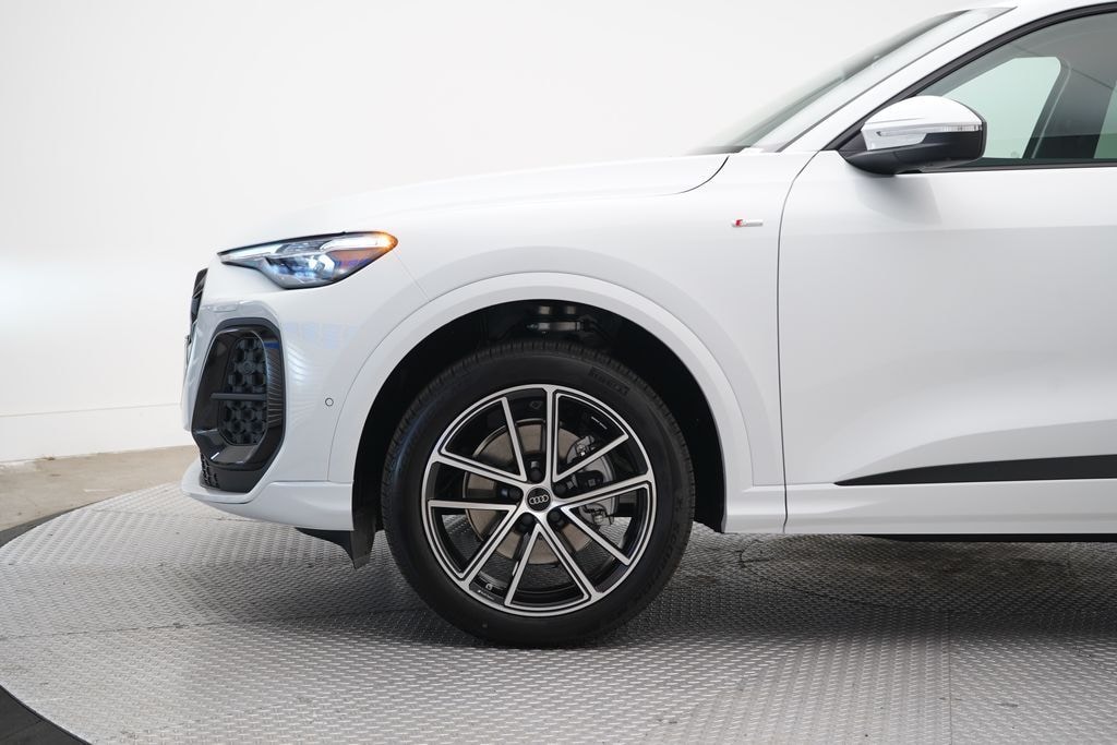 New 2026 Audi Q5 Premium Plus SUV