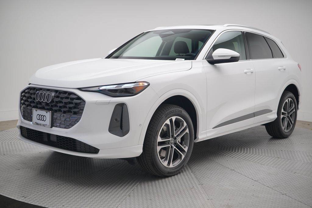 2025 Audi New Q5 Premium's photo