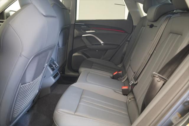 2025 Audi Q5 Sportback Premium Plus - Photo 6