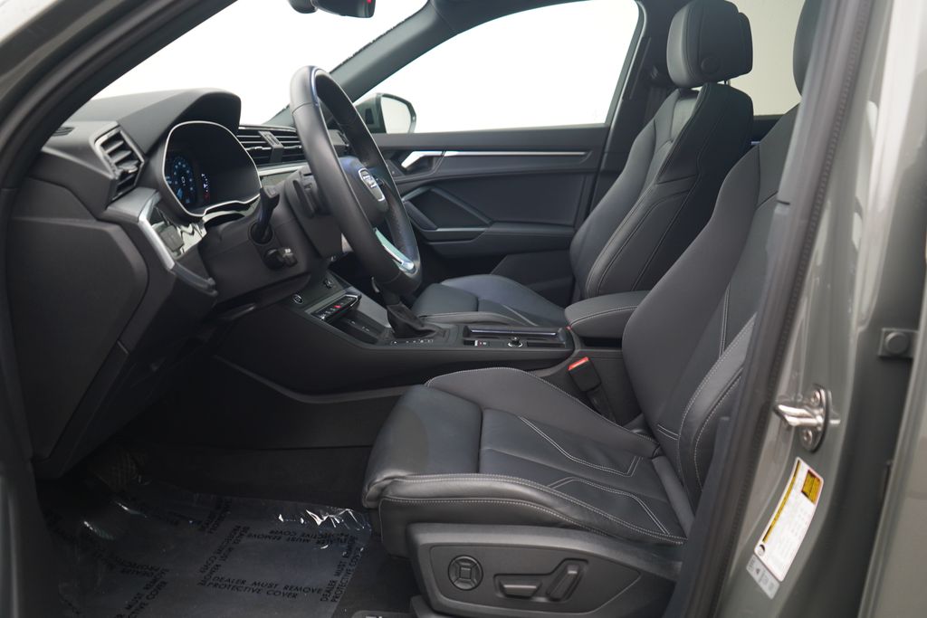 2023 Audi Q3 Premium photo 6