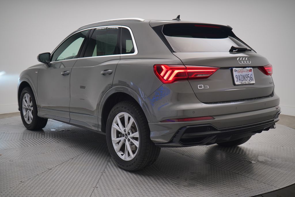 2022 Audi Q3 45 TFSI S line Premium photo 3