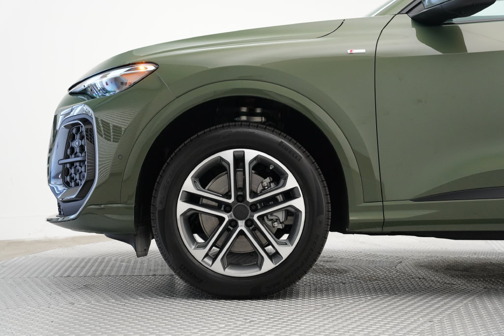 New 2026 Audi Q5 Premium SUV