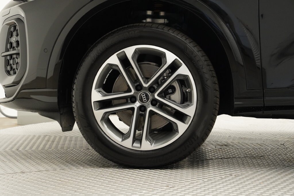 New 2026 Audi Q5 Premium SUV