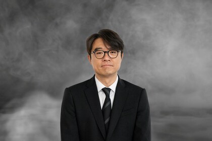 Staff member Eddie Choe from ID_fccecefc2038