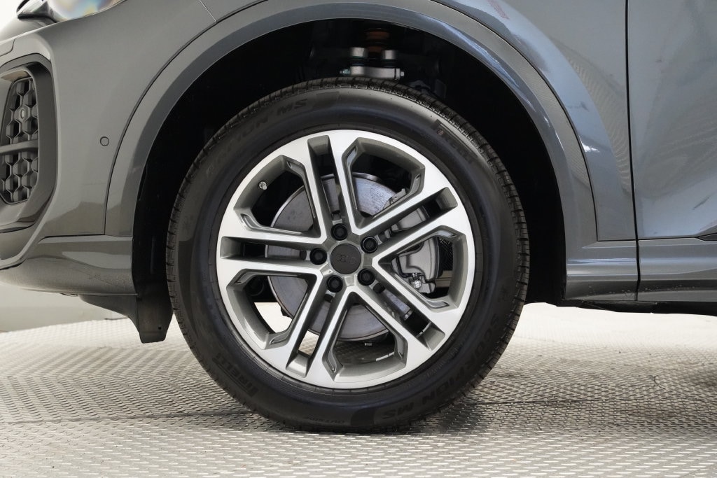 New 2026 Audi Q5 Premium SUV