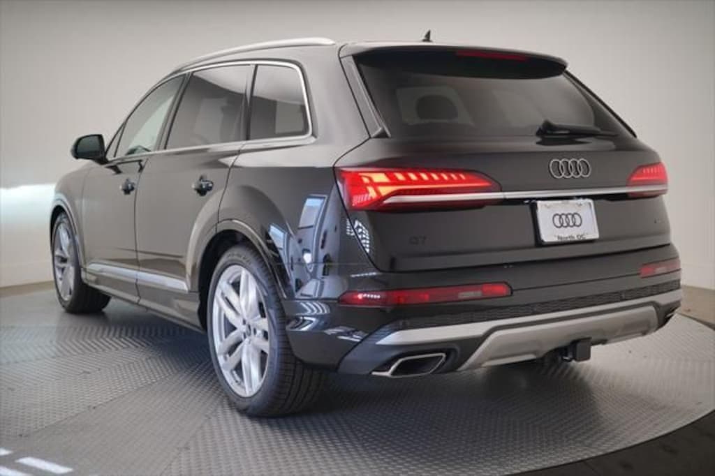 New 2025 Audi Q7 Premium Plus SUV