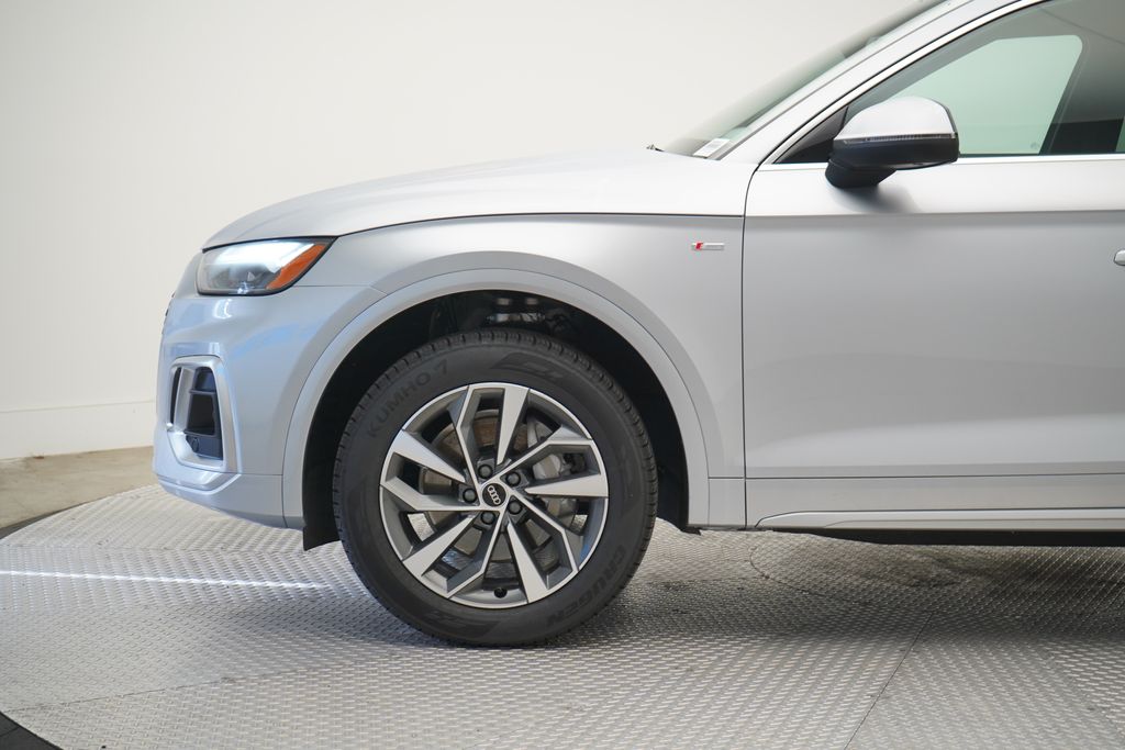 2023 Audi Q5 Sportback 45 S line Premium photo 2