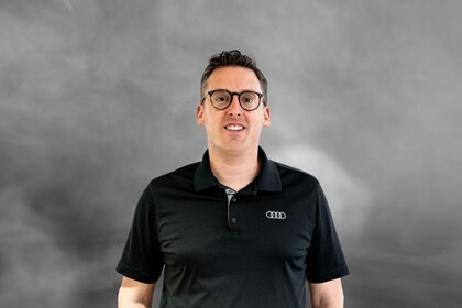 Staff member Derek Dicker from ID_fccecefc2038