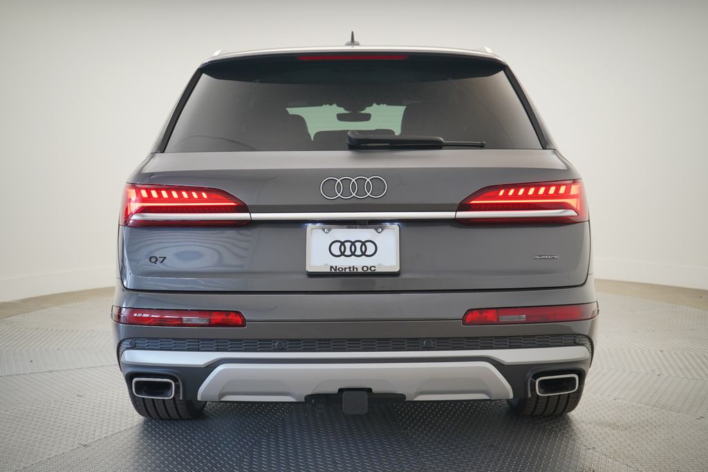 2025 Audi Q7 55 Premium Plus photo 4