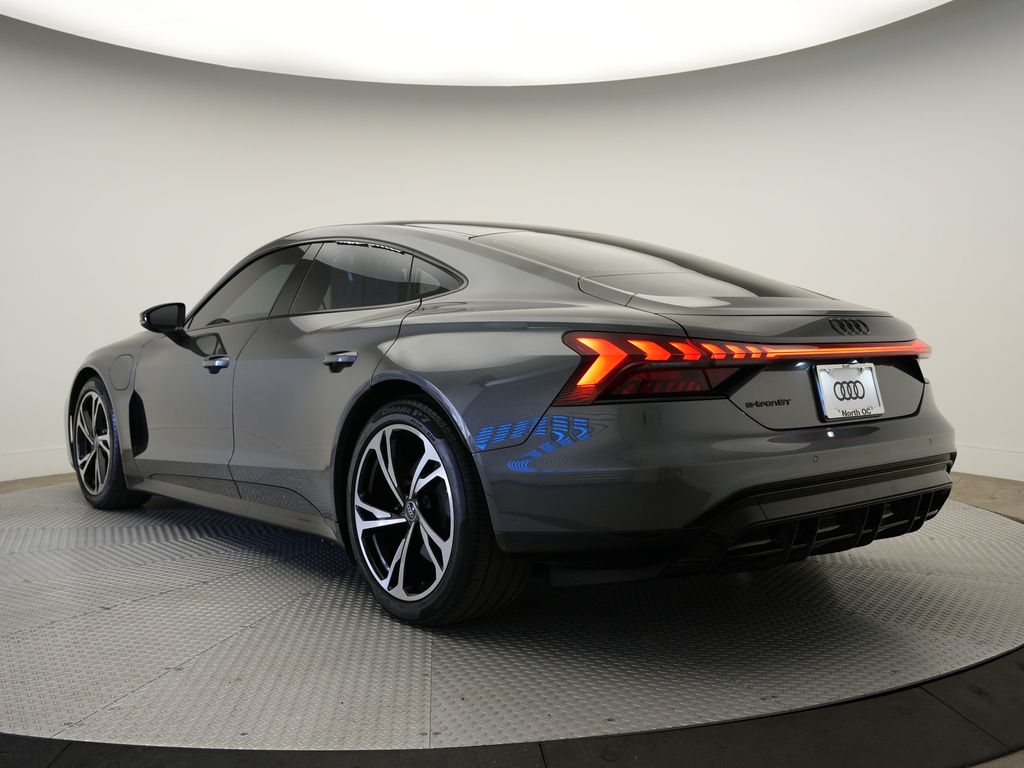 2024 Audi e-tron GT Premium Plus photo 3