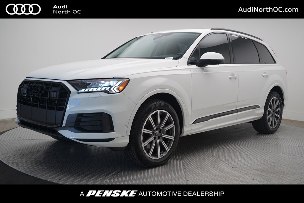 2023 Audi Q7 45 Premium Plus quattro Tiptronic's photo