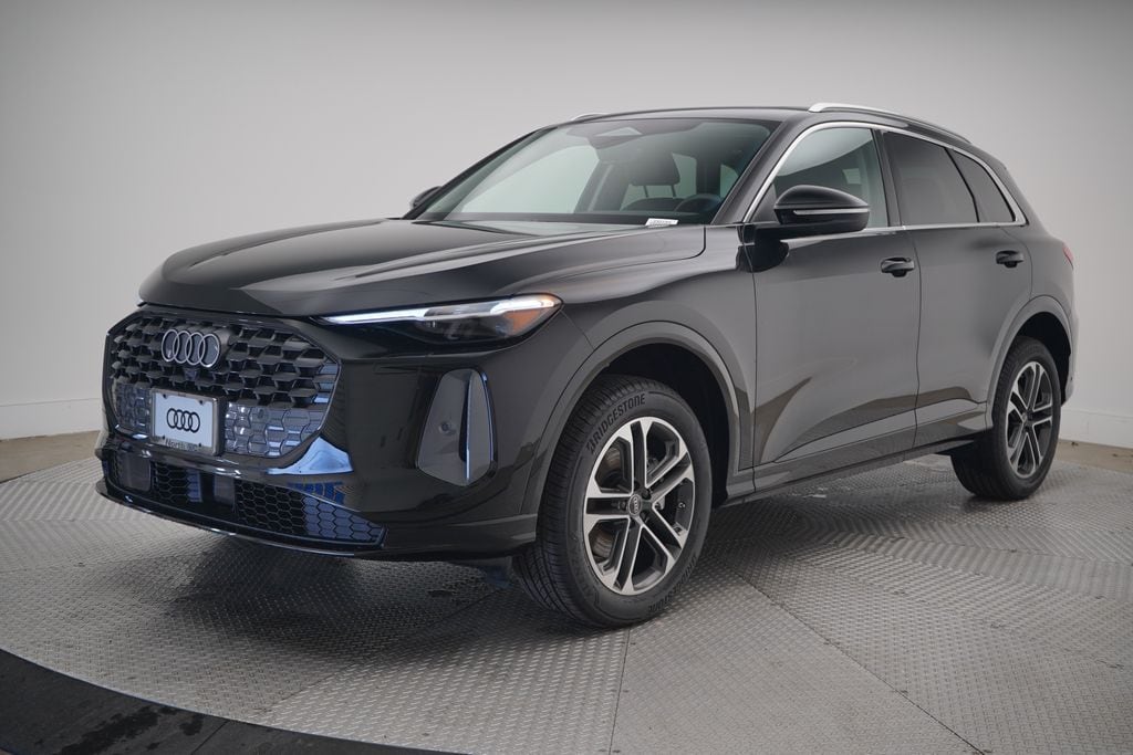 2025 Audi New Q5 Premium Plus's photo
