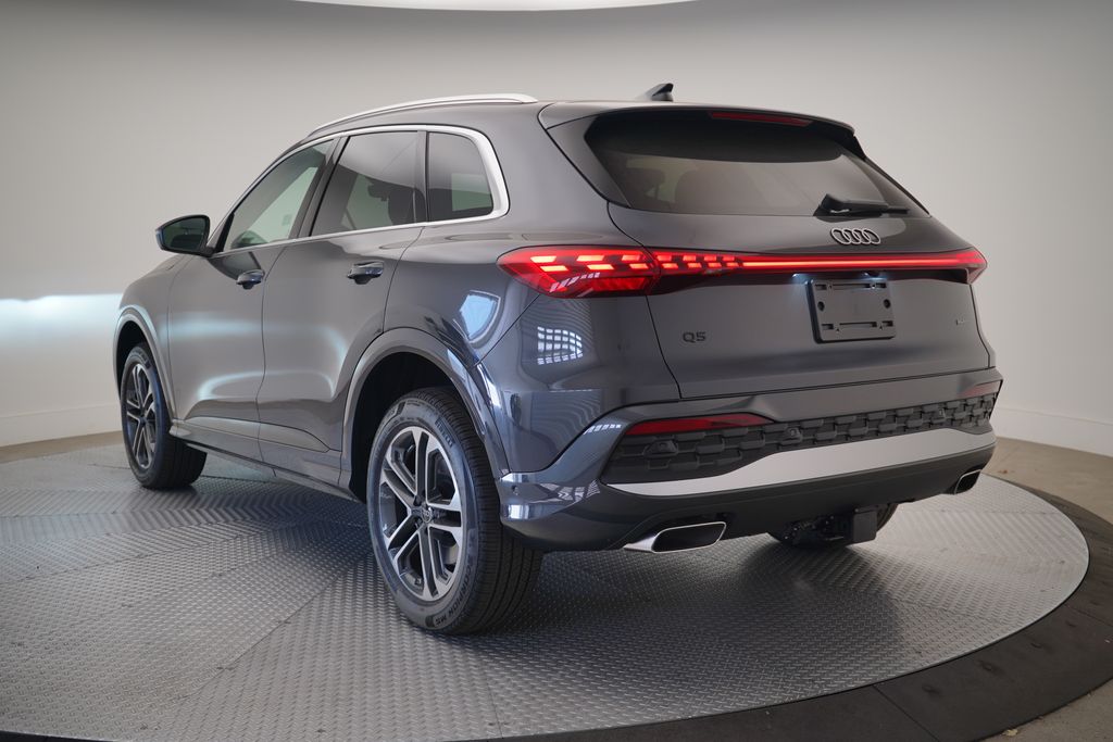 2025 Audi Q5 2.0T Premium Plus photo 3
