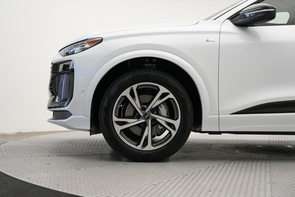 New 2027 Audi Q6 e-tron Premium Plus SUV