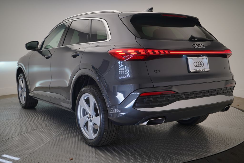 2025 Audi Q5 2.0T Premium Plus photo 3
