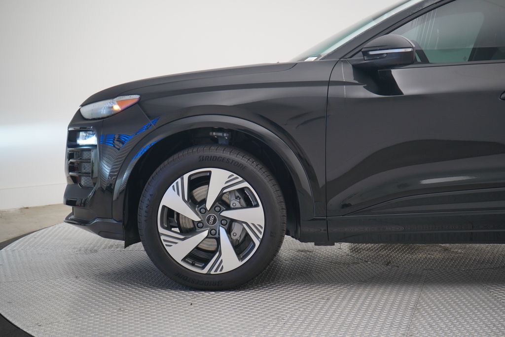 2025 Audi Q6 E-tron Premium photo 2