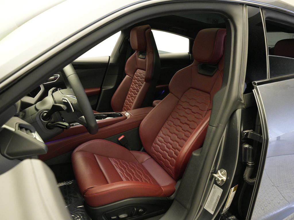 2024 Audi e-tron GT Premium Plus photo 6