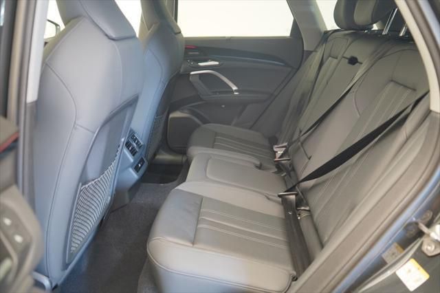 2025 Audi Q5 Premium Plus - Photo 7