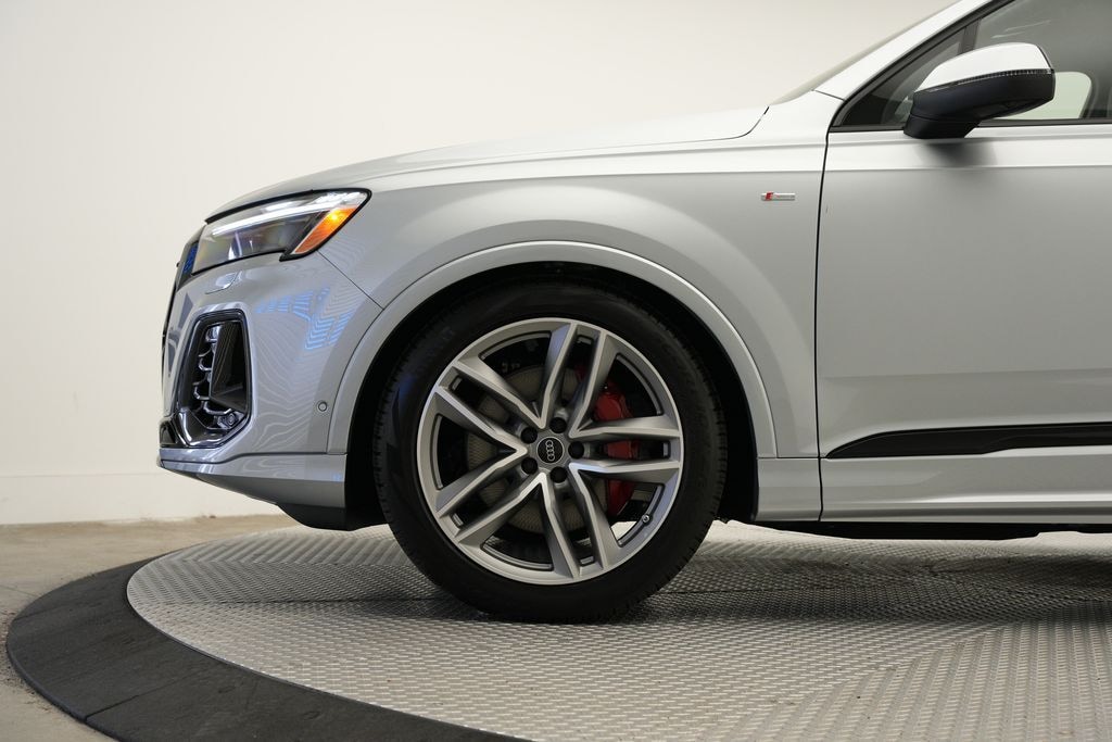 New 2026 Audi Q7 Prestige SUV